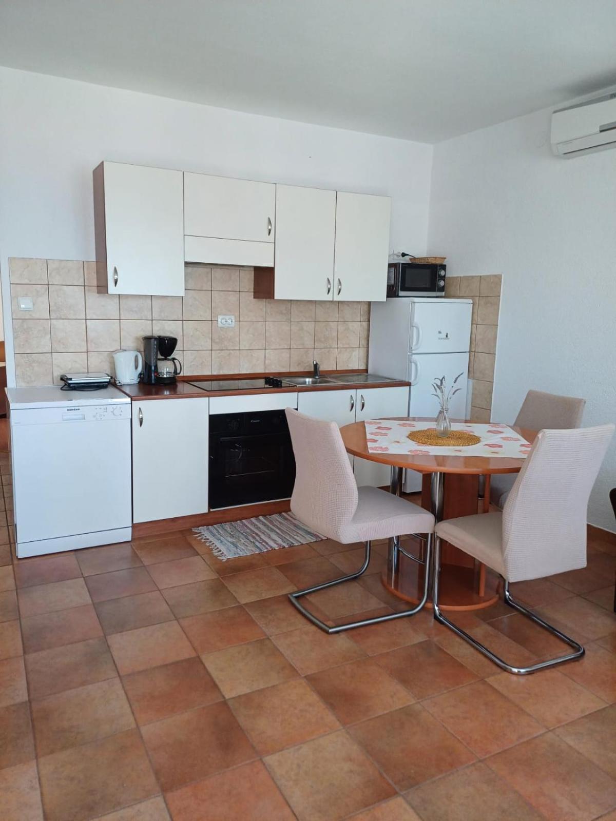 Apartmani Afrodita Crikvenica Kültér fotó